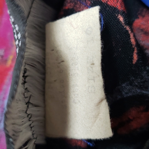 Laura Kieffer for Susan Burrowes 3 Piece - Picture 15 of 17